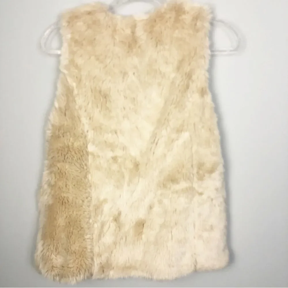 ZARA | Girl’s Cream Faux Fur Buckle Front Sleeveless Vest Youth Size 11-12 Years